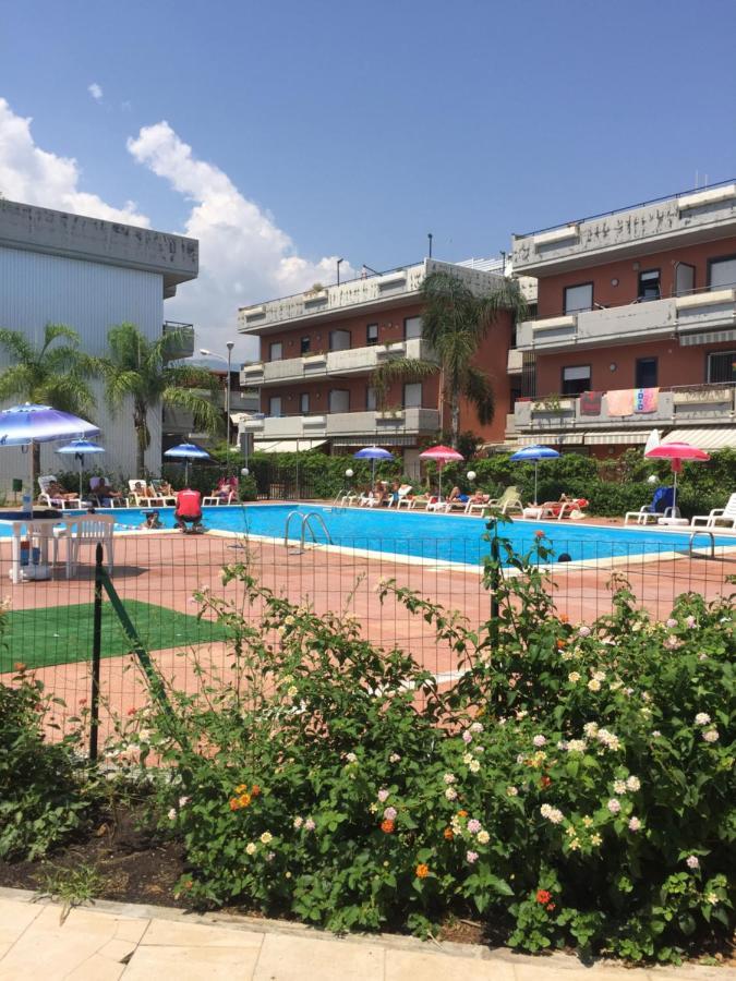 Taormina Mare Piscina Fondachello Apartment Фондакело Екстериор снимка