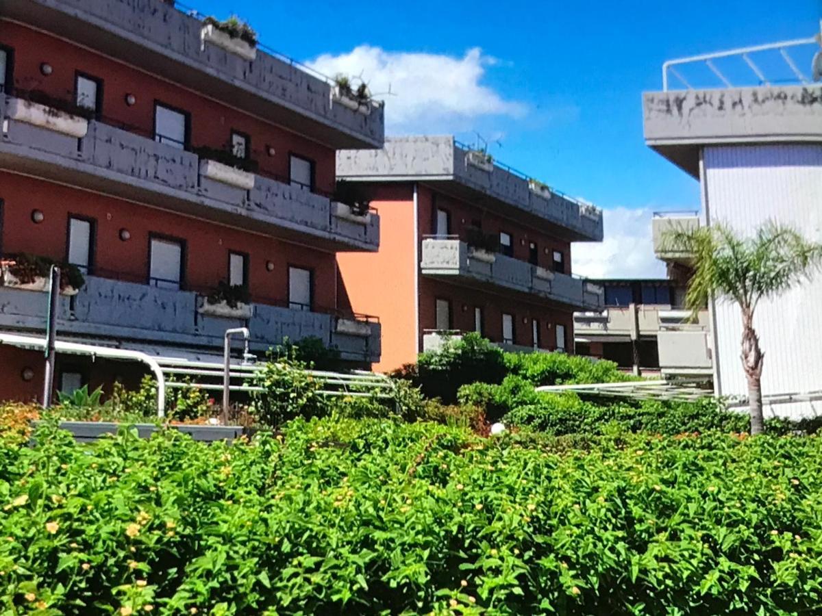 Taormina Mare Piscina Fondachello Apartment Фондакело Екстериор снимка