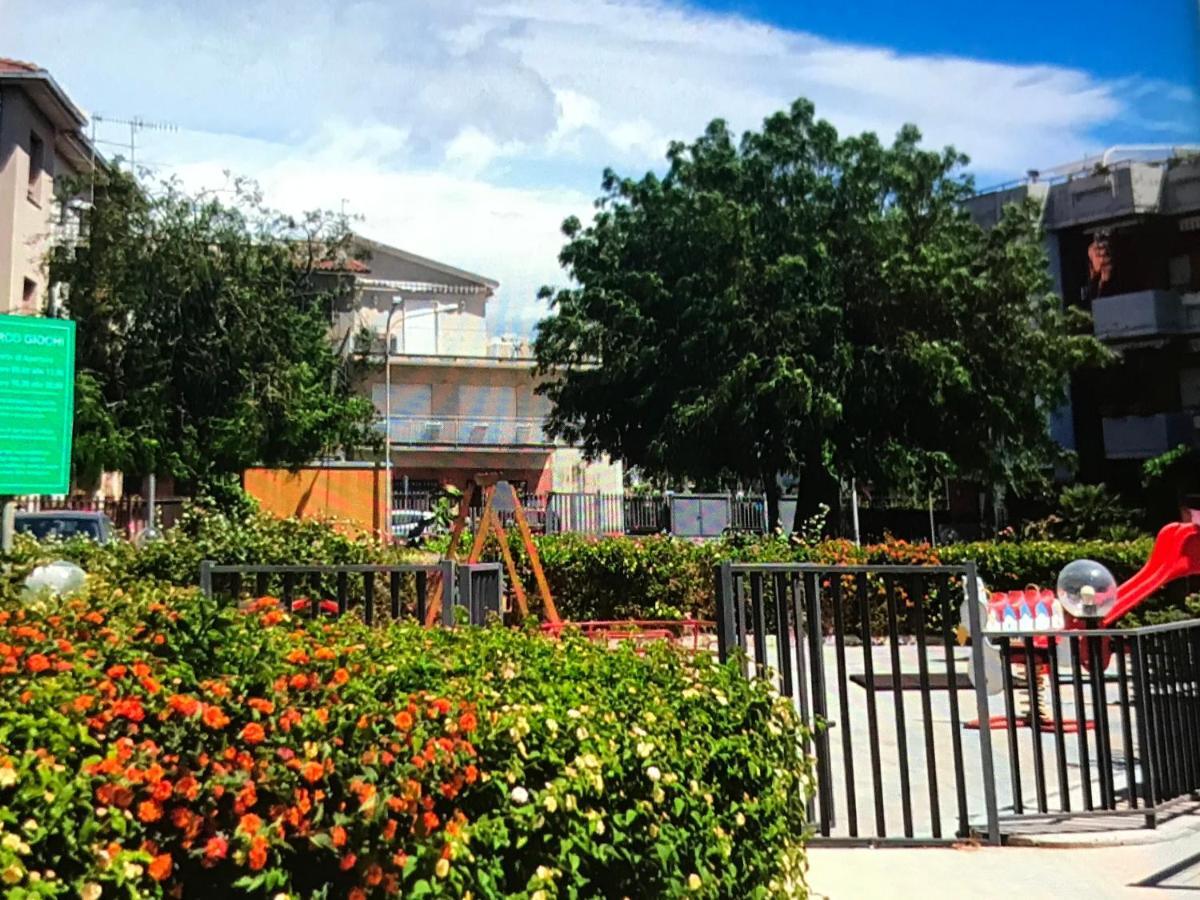 Taormina Mare Piscina Fondachello Apartment Фондакело Екстериор снимка